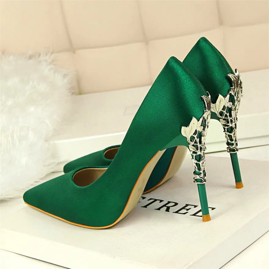 2025 novo elegante metal esculpido salto feminino bombas de seda sólida apontou toe rasa moda salto alto 10cm feminino vestido de casamento sapatos