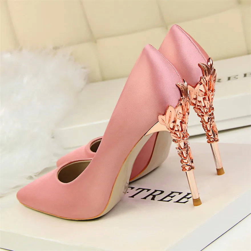2025 novo elegante metal esculpido salto feminino bombas de seda sólida apontou toe rasa moda salto alto 10cm feminino vestido de casamento sapatos