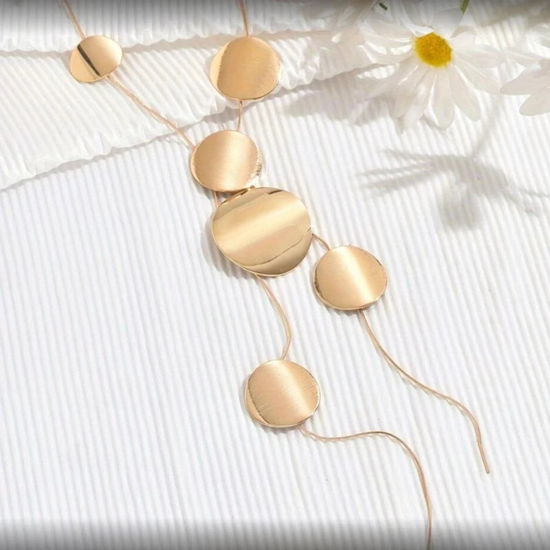 Moda na europa e nos estados unidos temperamento grande peça redonda colar longo personalidade feminina simples clavícula corrente