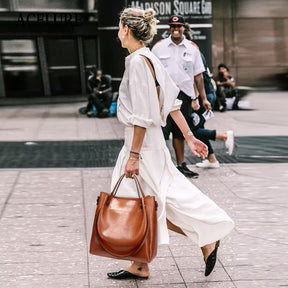 Bolsa Feminina em Couro Genuino - Amara Viturino
