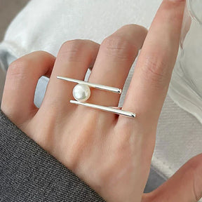 Anel Ajustável Feminino Paralelas com Pérola