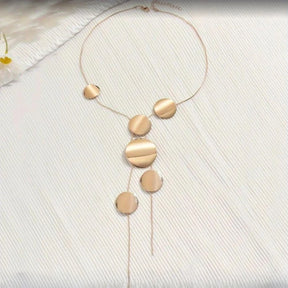 Moda na europa e nos estados unidos temperamento grande peça redonda colar longo personalidade feminina simples clavícula corrente