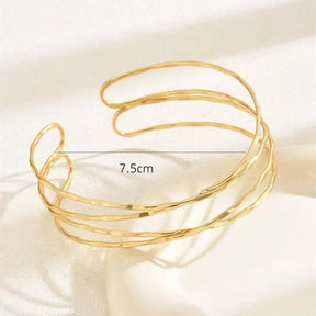 Bracelete Feminino Aros Torcidos Vazado