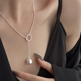 Colar Feminino Snake com Esfera Fosca