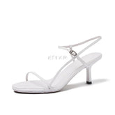 2024 verão sandálias baixas mulher terno de couro feminino bege sapatos femininos salto alto de salto baixo preto conforto novo stiletto meninas fas