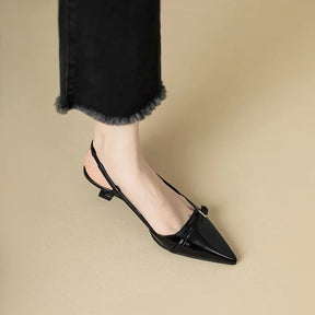 2024 novo verão vinho francês vermelho apontou couro de patente sandálias de salto médio para mulheres retro salto magro volta sapatos vazios