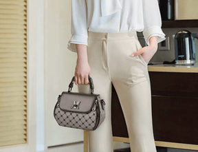 Bolsa Feminina em Couro Genuino - Martini