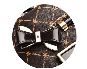 Bolsa Feminina em Couro Genuino - Astonini
