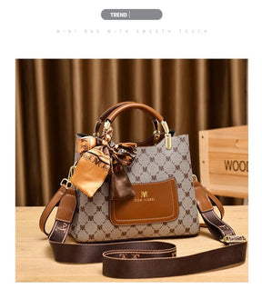 Bolsa Feminina em Couro Genuino - Kelly Mili