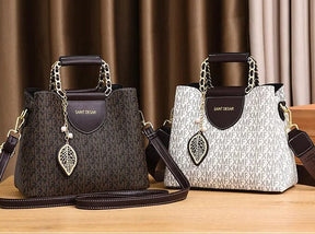 Bolsa Feminina em Couro Genuino - Saint Desar