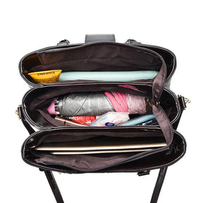 Bolsa Feminina em Couro Genuino - Astonini