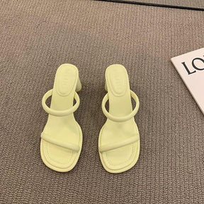 Sandália Feminina Minimalista e Elegante